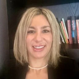 Dr. Sarah Bond