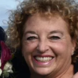 Linda Nathan