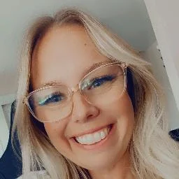 Amanda Collins