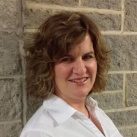 Laurie Mombay