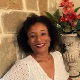 Nikkia Evans