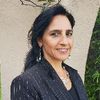 Dr. Maria Clapp