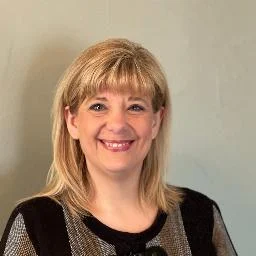 Lesley Webb