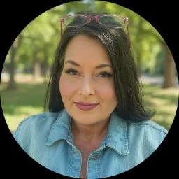 Valerie Holcomb