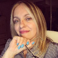 Laura Thompson